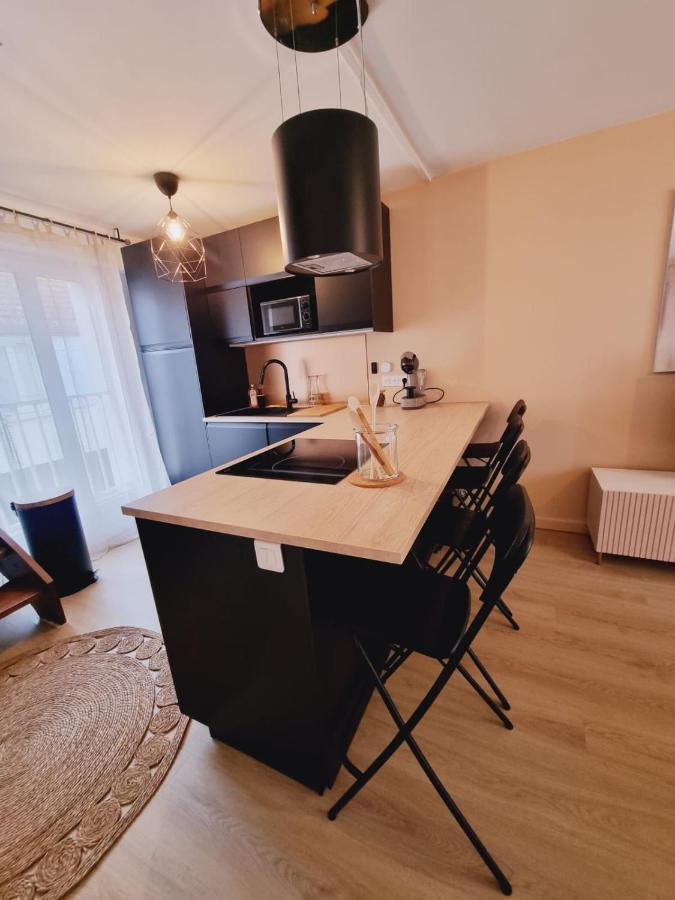 Duplex Neuf Centre Ville Avec Parking Neauphle-le-Château المظهر الخارجي الصورة
